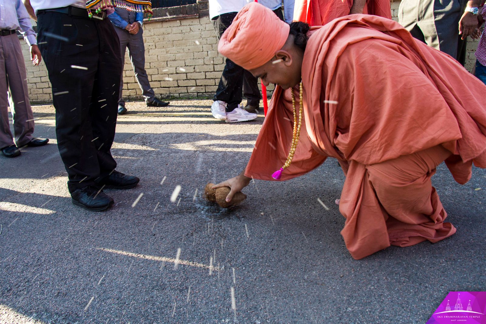 ©1987-2017 SKS Swaminarayan Temple East London